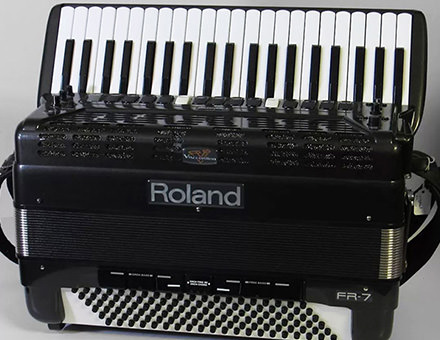 Roland / FR-7