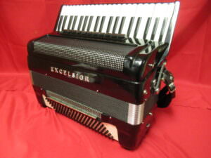 EXCELSIOR エクセルシャー PROFESSIONAL 082 チャンバー機構 ピアノ式 アコーディオン イタリア製