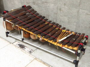 アフリカ 民族楽器 バラフォン 17鍵 木琴
