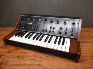 KORG 770 コルグ シンセサイザー