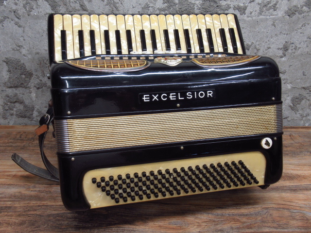 EXCEL SIOR エキセルシャー MODEL303 アコーディオン 37鍵盤 120ベース 鍵盤楽器 イタリア製 Thumbnail
